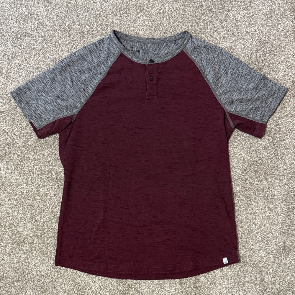 American Eagle Tshirt active flex